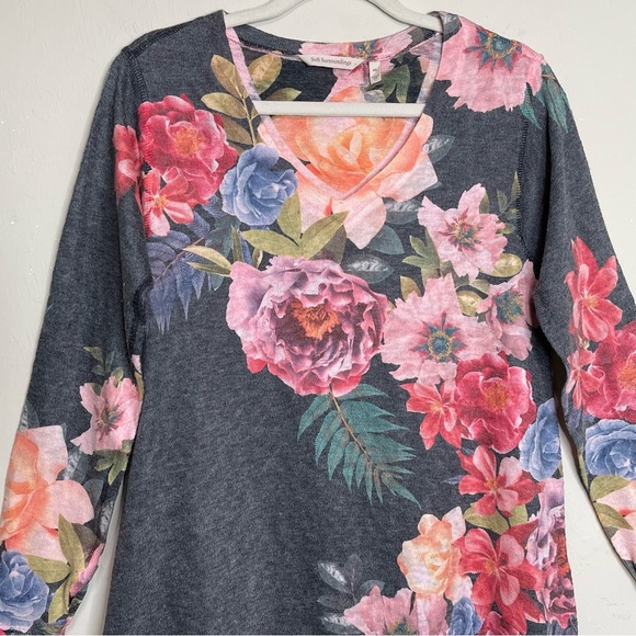 Soft Surroundings Midnight Blooms Tunic Grey Colorful Floral V-Neck USA Size PS - Picture 5 of 11